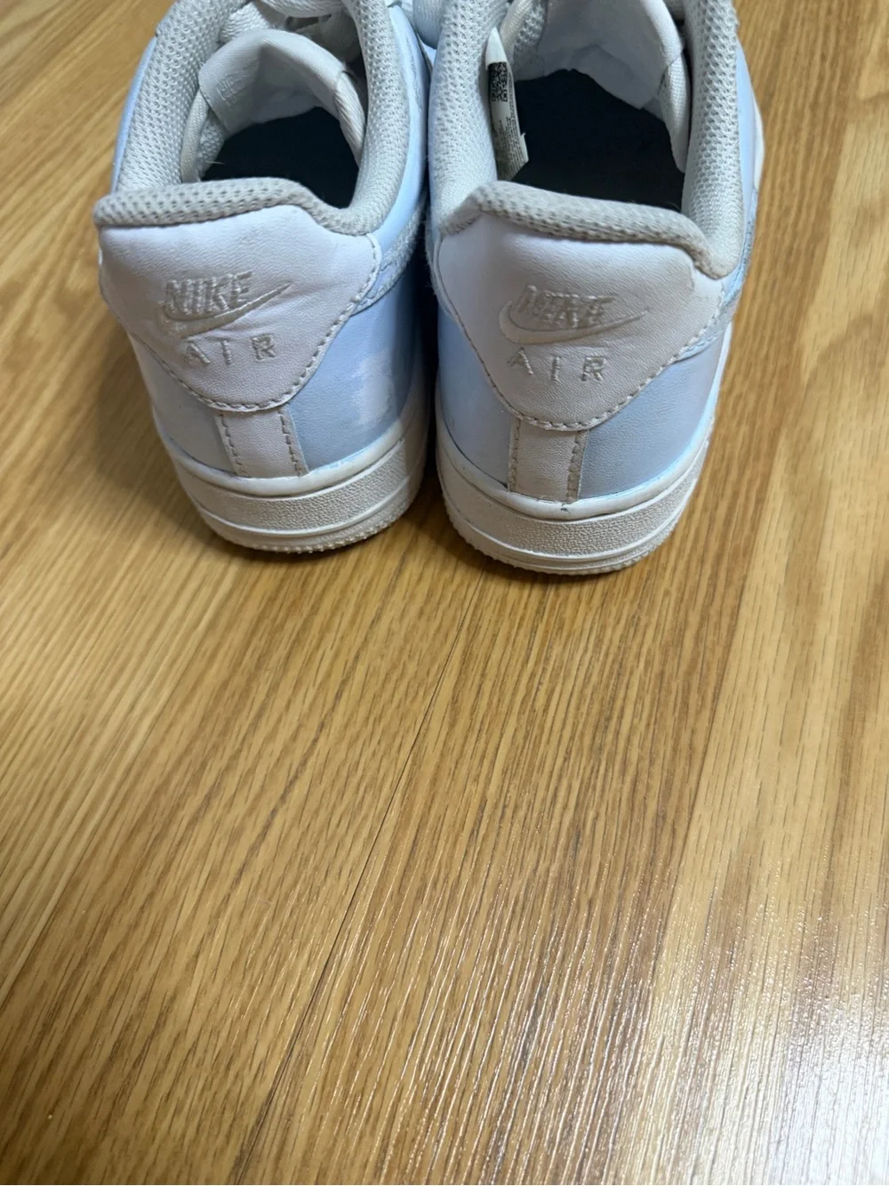Nike Kids Light Blue and White Low-Top Sneakers